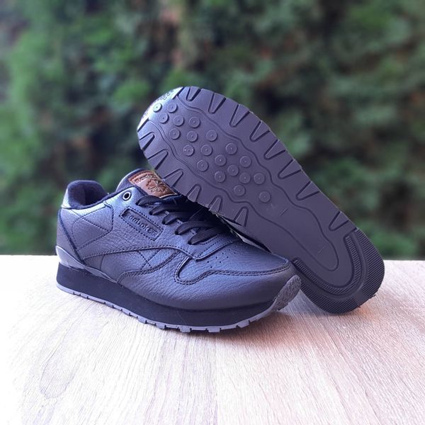 Reebok Classic Leather чорні на сірій  923077131429 фото