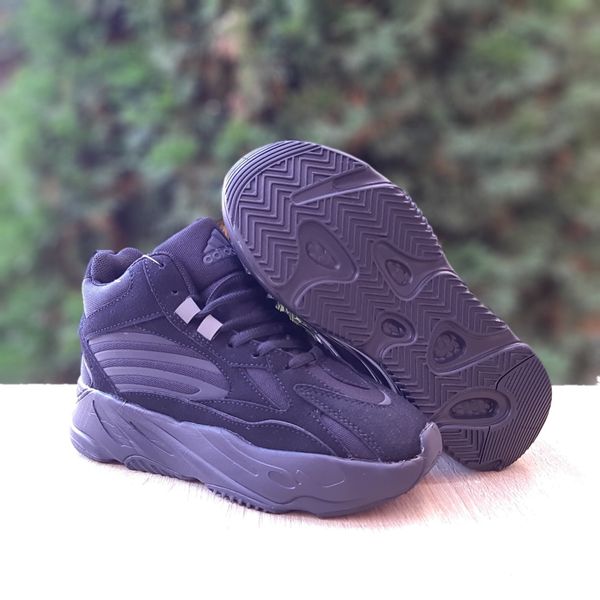 Adidas YEEZY Boost 700 High високі чорні  923223131442 фото